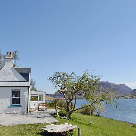 Loch Shore Cottage 唐尼 外观 照片