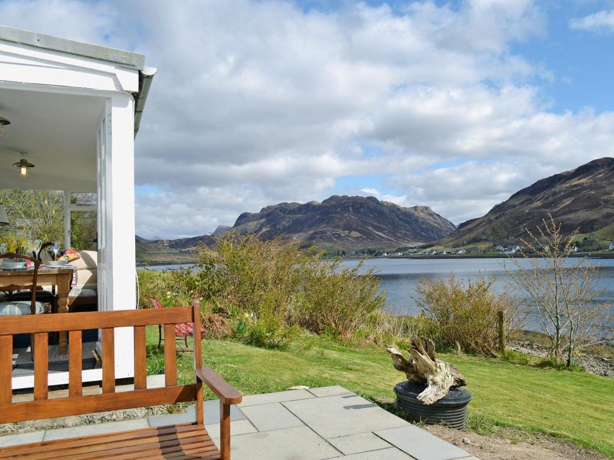 Loch Shore Cottage 唐尼 外观 照片